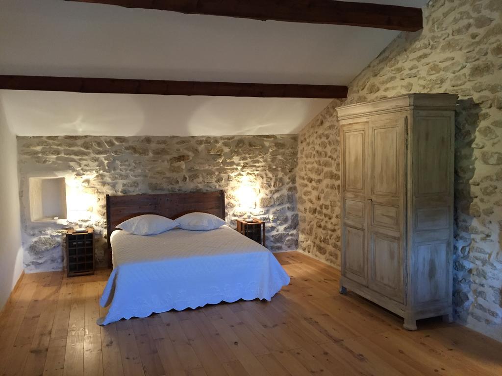 B&B - Le Vieux Figuier Vacqueyras Eksteriør billede