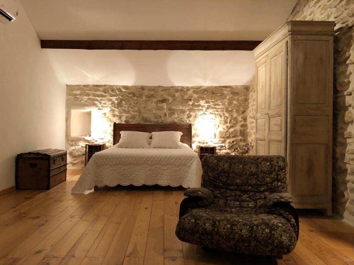 B&B - Le Vieux Figuier Vacqueyras Eksteriør billede